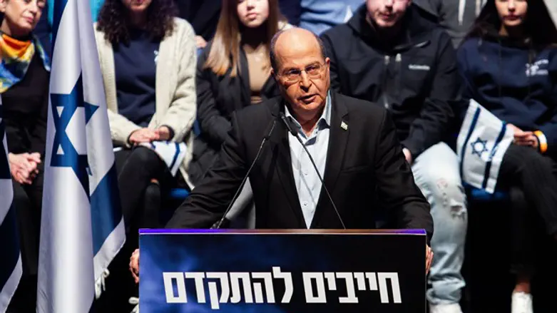 הפעילים מצפים ממנו ללכת לממשלת אחדות. בוגי יעלון