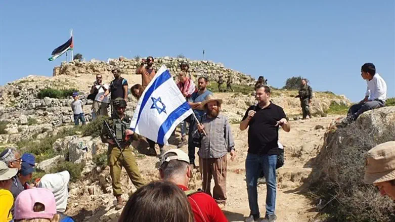 יהודים בתל ארומה