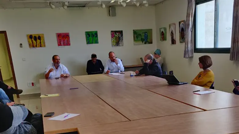 ישיבת חירום במועצת הר חברון