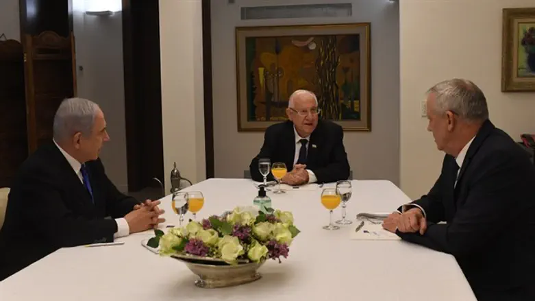Rivlin meets Netanyahu, Gantz