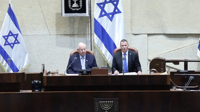 אדלשטיין וריבלין בהשבעת הכנסת ה-23