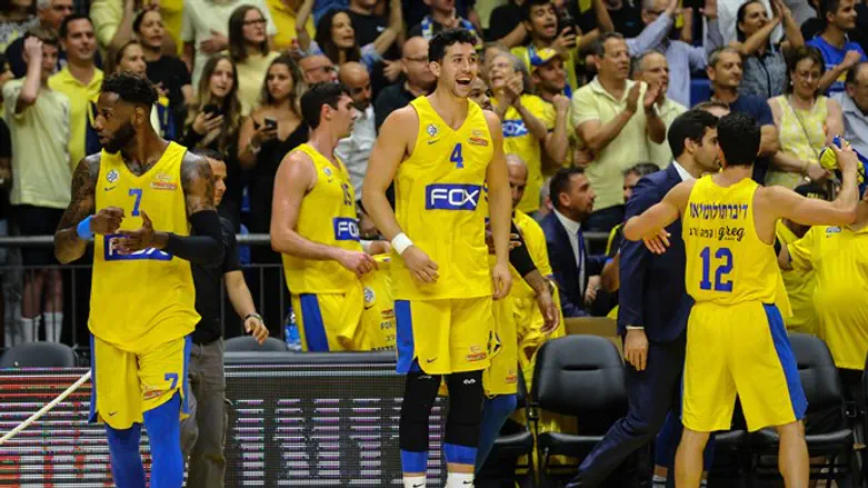 שחקני מכבי תל אביב