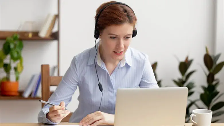 כנס וירטואלי