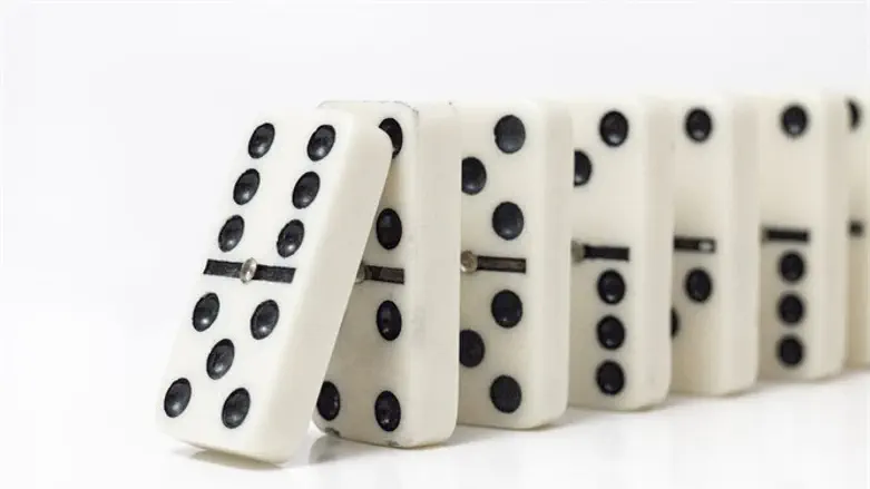 Domino Effect