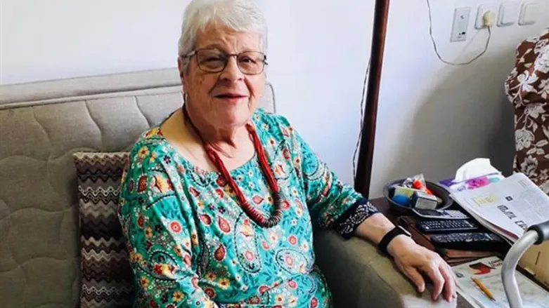 דליה סלמונה