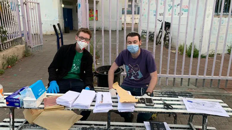 מתנדבים בצל הקורונה