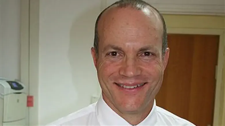 עוזב. פרופ' מואב