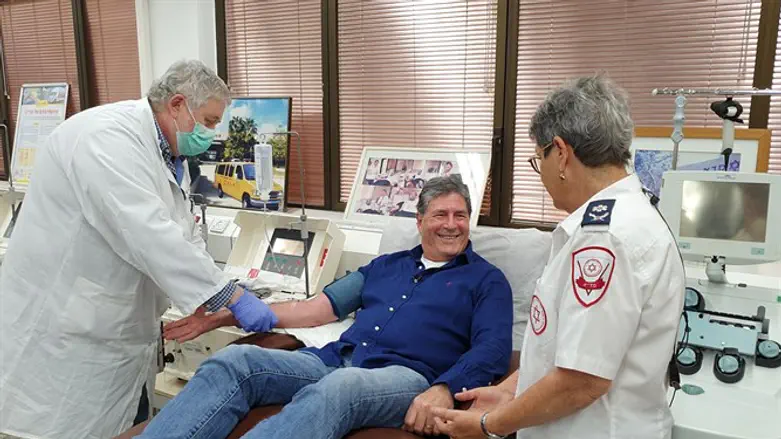 רק החלים - וכבר התגייס לסייע