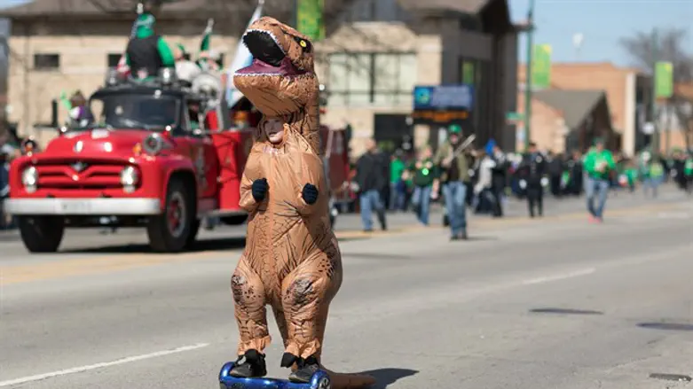 גם לדינוזאורים יש זבל?