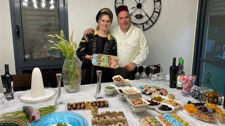 נורית ויאיר דאהן מארחים את המימונה