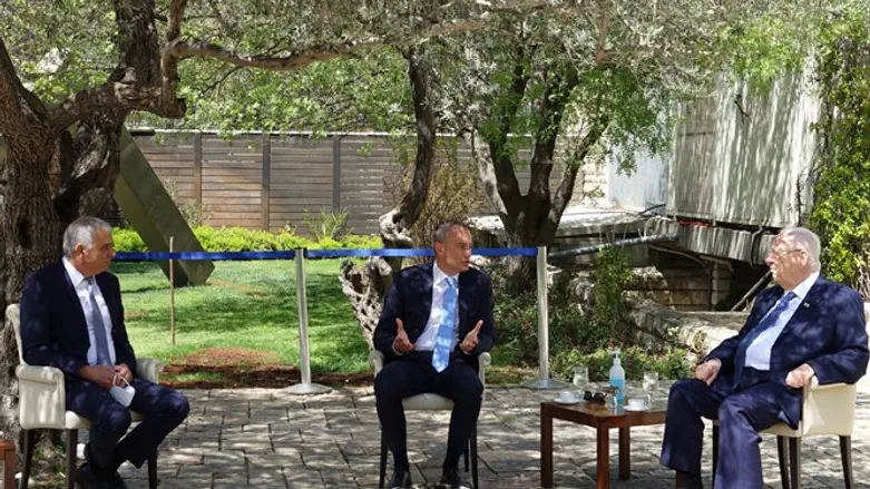 הפגישה בבית הנשיא