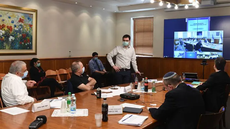 Meeting on coronavirus exit strategy