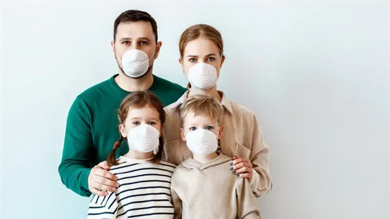 משפחה בקורונה