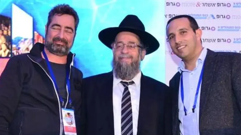 מיכאל אדרי מימין