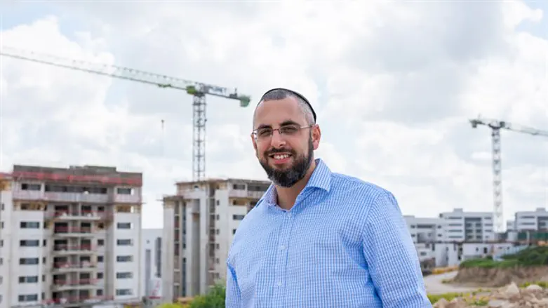 ראש עיריית חריש יצחק קשת