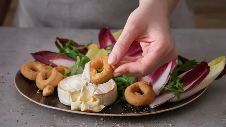 סלט אנדיב וקממבר