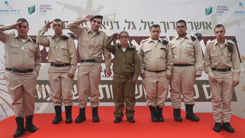 Soldiers gather for Special in Uniform event