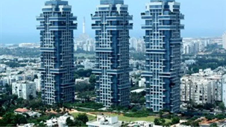 בנייני אקירוב