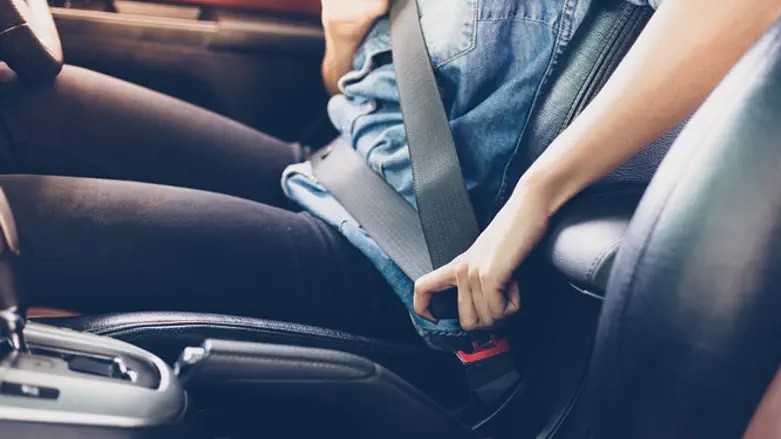 חגורת בטיחות. אילוסטרציה