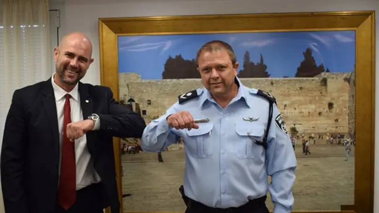 Minister Ohana with Acting Police Commissioner