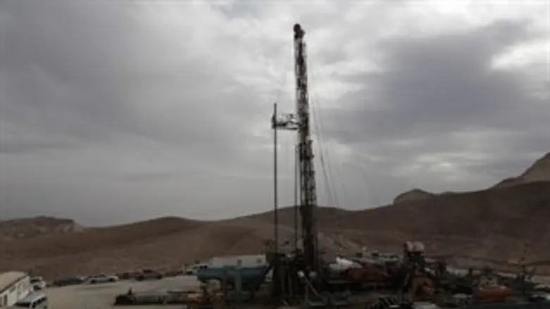 קידוח נפט. ארכיון
