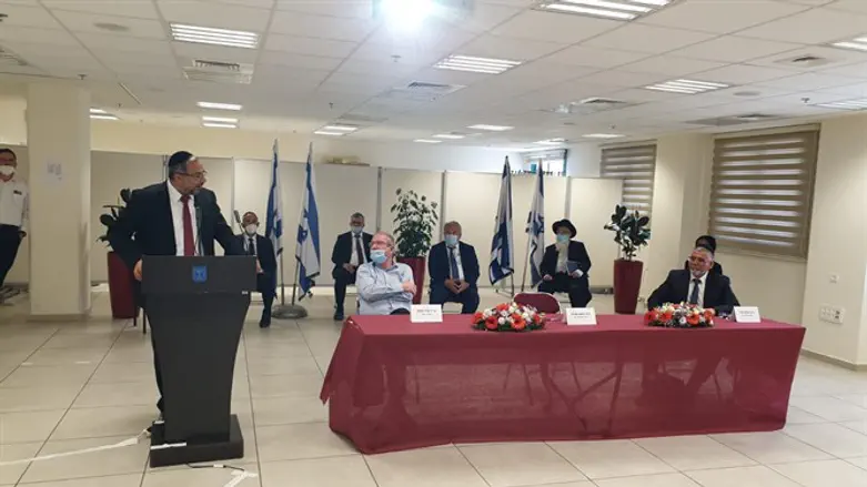 חילופי השרים במשרד לשירותי דת. אתמול