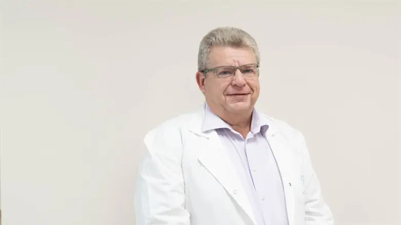 פרופס' חננאל הולצר 