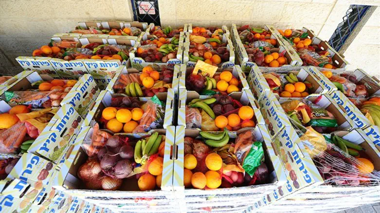 Food distribution boxes