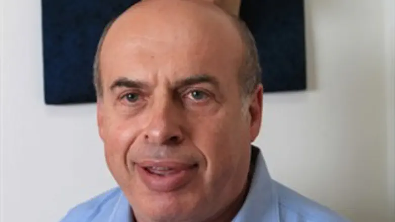 דוחה ביקורת. שרנסקי