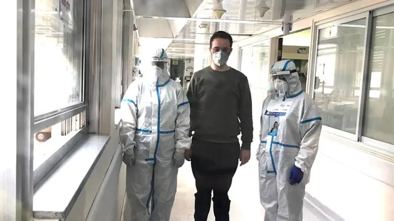 אלי וייס במחלקת הקורונה בהדסה