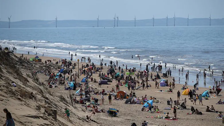 חוף ים. אילוסטרציה