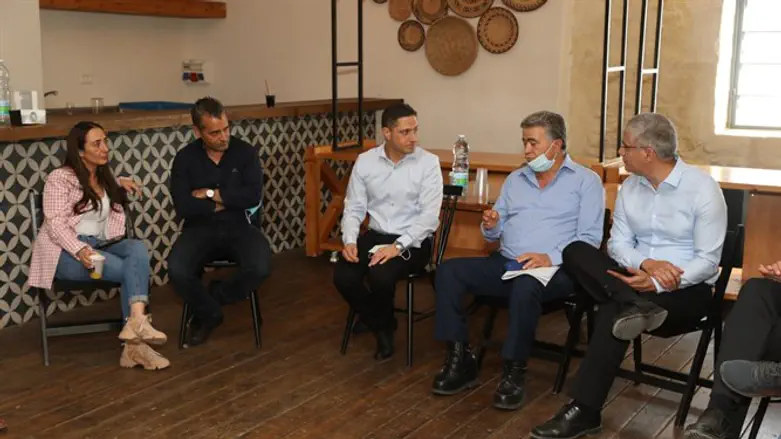 עמיר פרץ ורוביק דנילוביץ' בבאר שבע