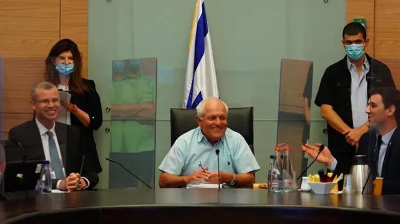 ישיבת הוועדה