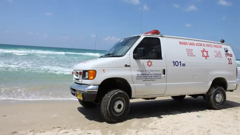 MDA ambulance on the beach