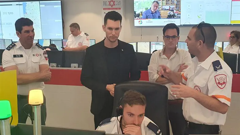 עידן רול במד"א