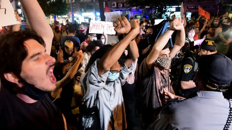 הפגנת השמאל הקיצוני