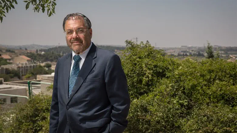 Rabbi Shlomo Riskin