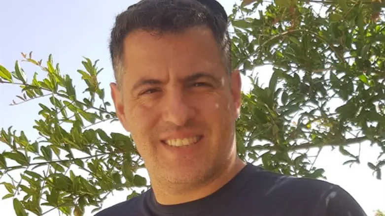 רון לובה