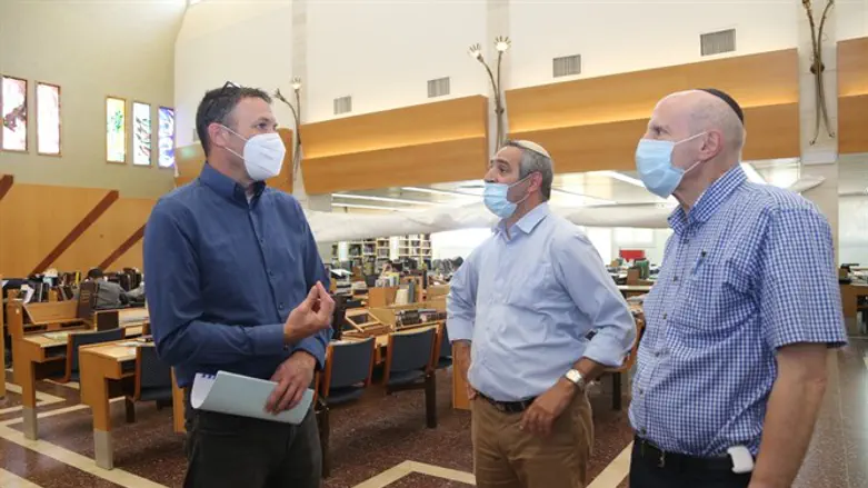 ח"כ כהנא במרכז האקדמי לב