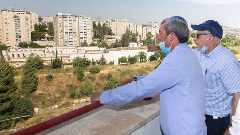 רפי פרץ וסגן סטיוארט הרשקוביץ