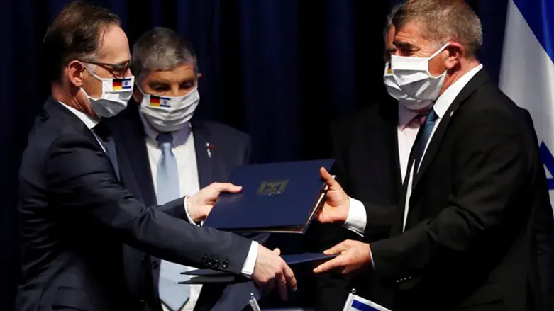 Gabi Ashkenazi meets with Heiko Maas