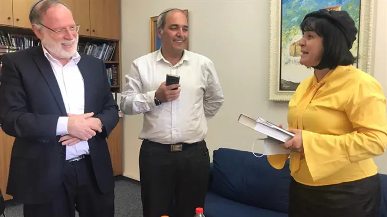 עליזה בלוך, מוטי ג'רבי והרב ברוך וידר