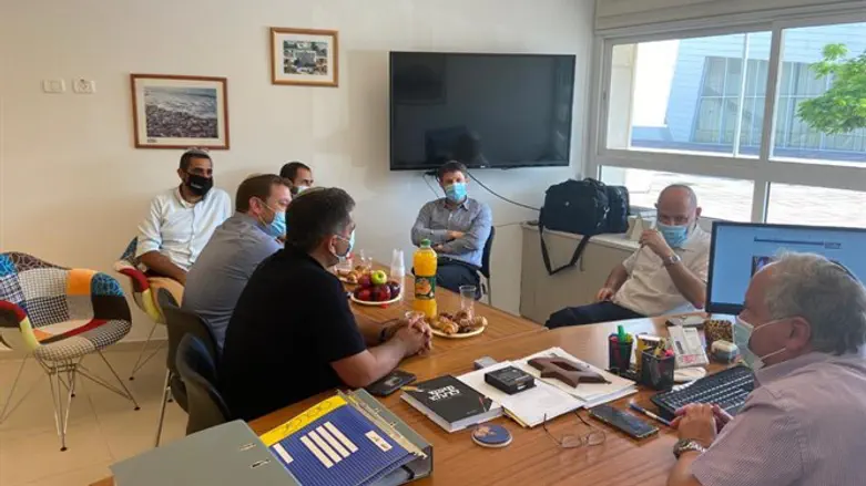 מחזירים אור לעיניים של הציונות הדתית