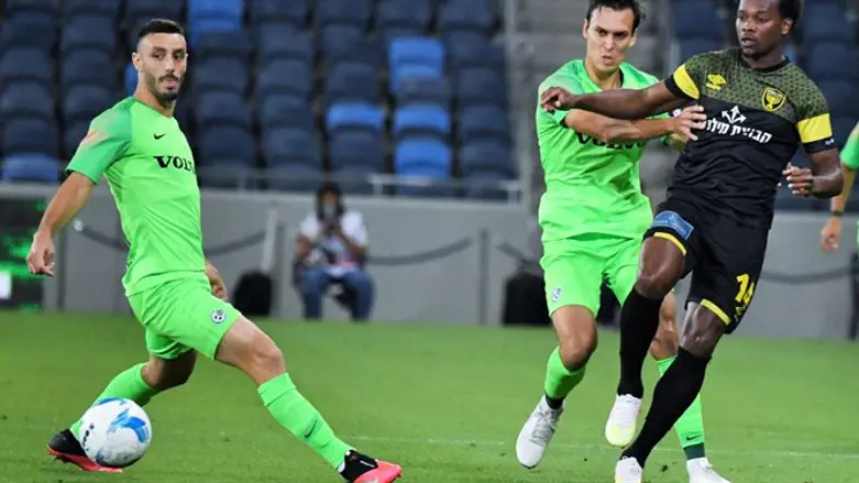 שחקני חיפה ובית"ר הערב, מאבדים עוד כדור