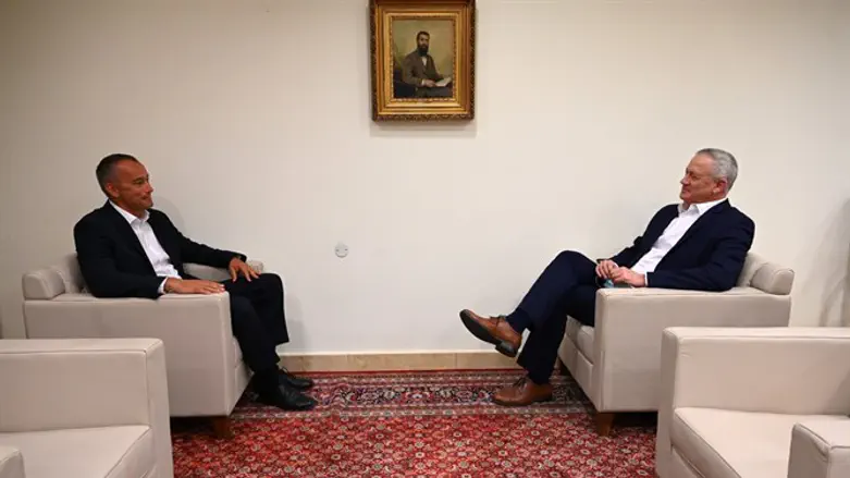 גנץ ומלדנוב