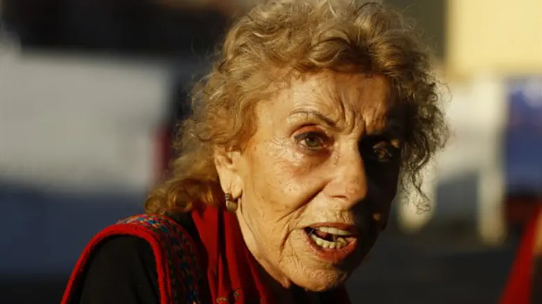 שולמית אלוני