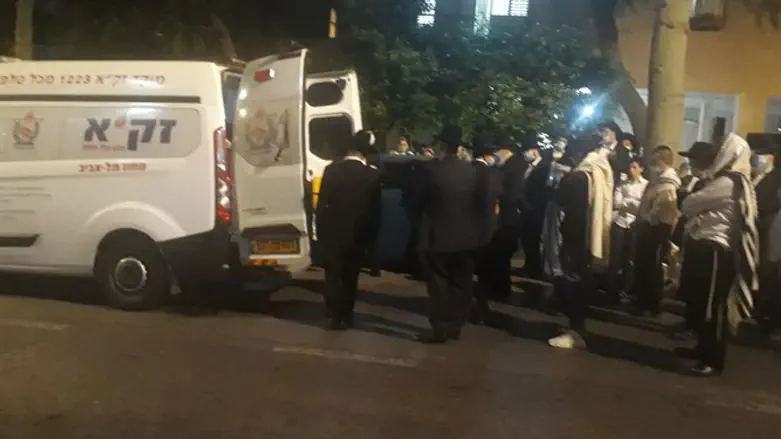 הלוויתה של האישה