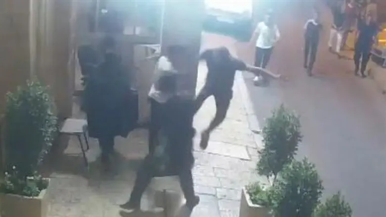 צילומי האבטחה שצורפו לערר