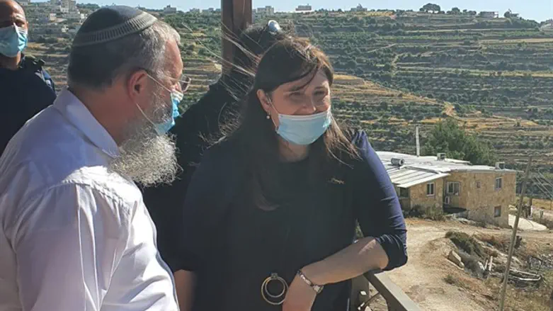 ציפי חוטובלי ושלמה נאמן