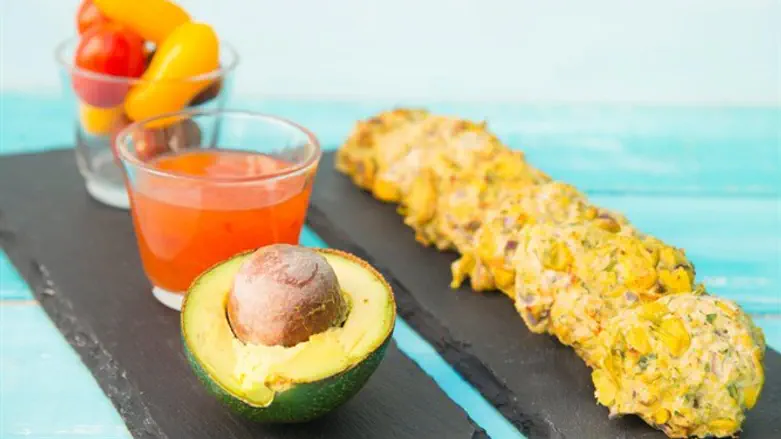 קציצות עוף עם אבוקדו